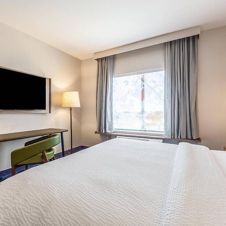 Fairfield Inn & Suites Dallas Arlington South Екстер'єр фото