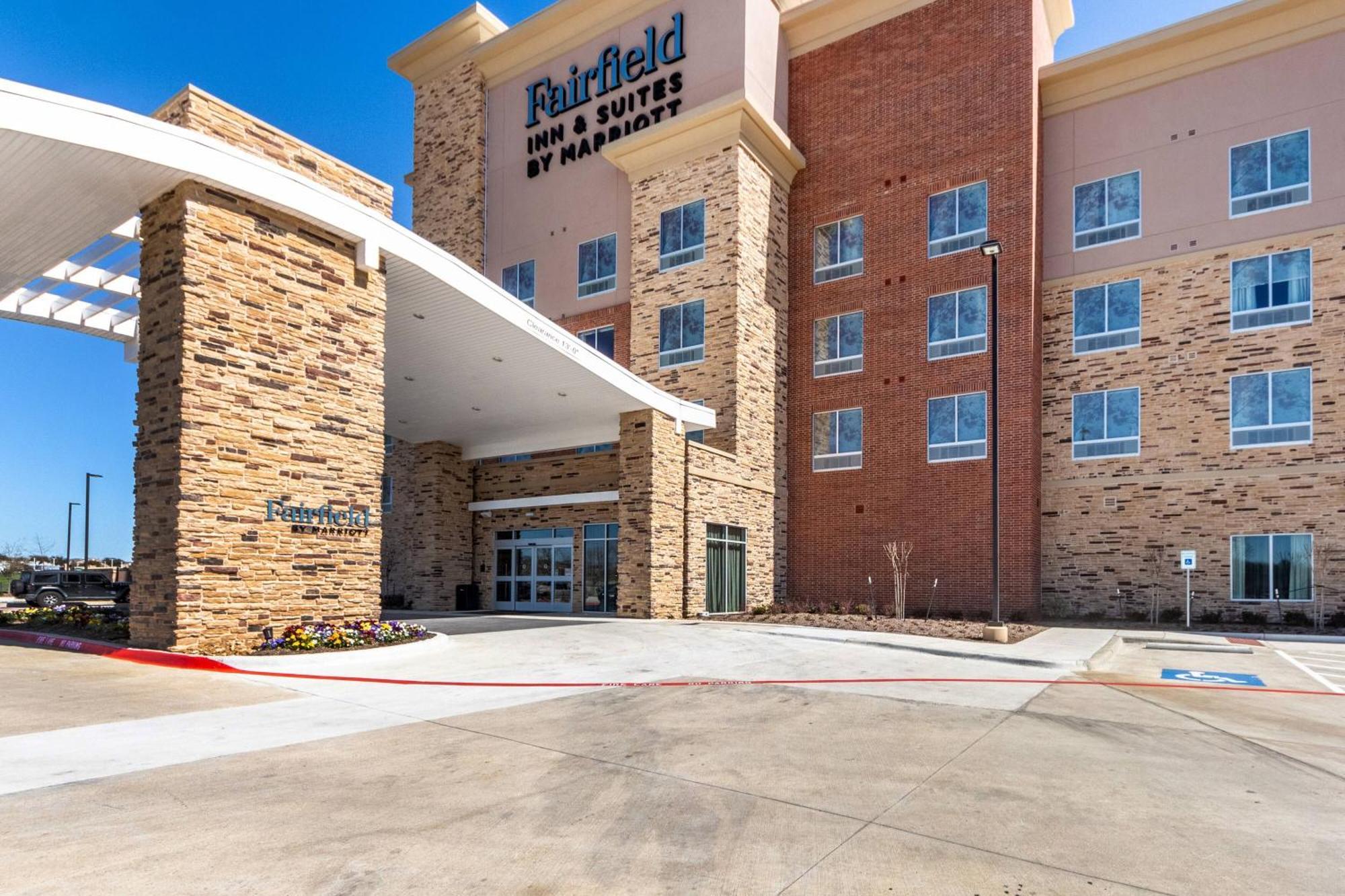 Fairfield Inn & Suites Dallas Arlington South Екстер'єр фото
